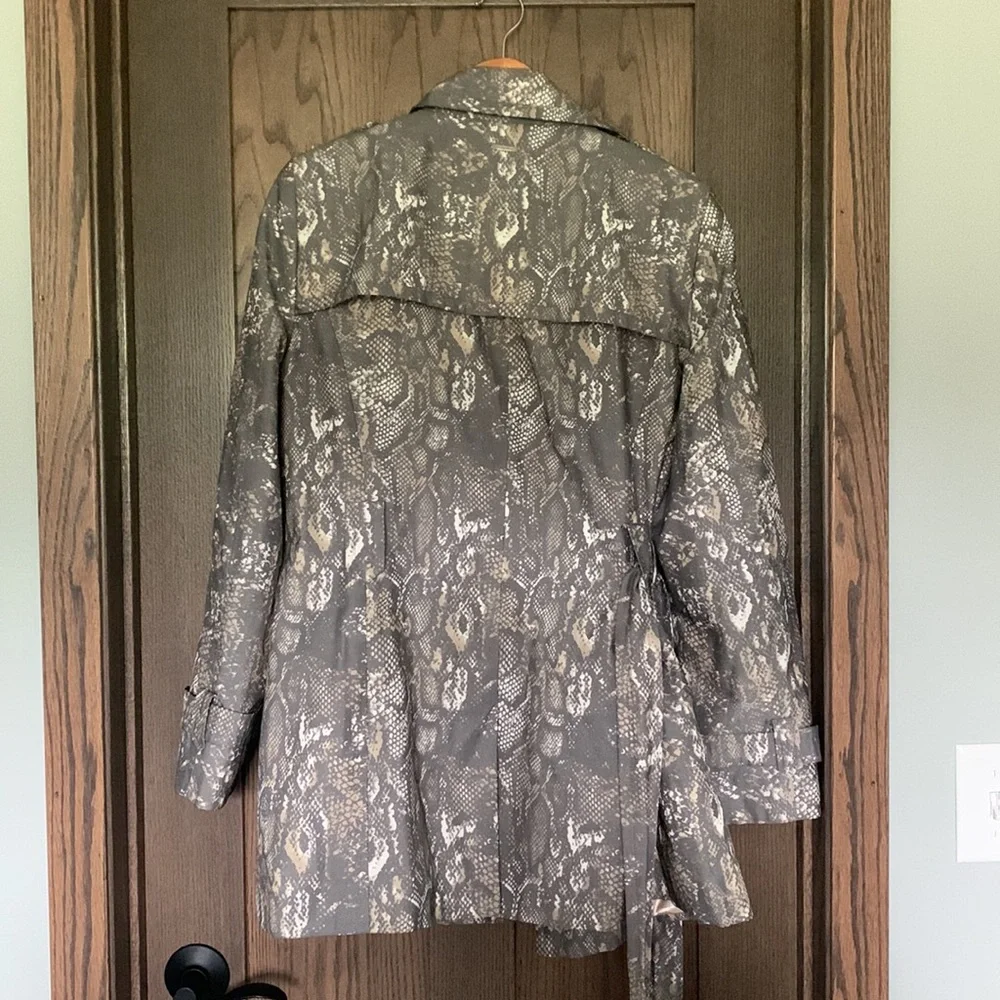 Calvin Klein Faux Snakeskin Jacket Size Large Women’s - Picture 2 of 4